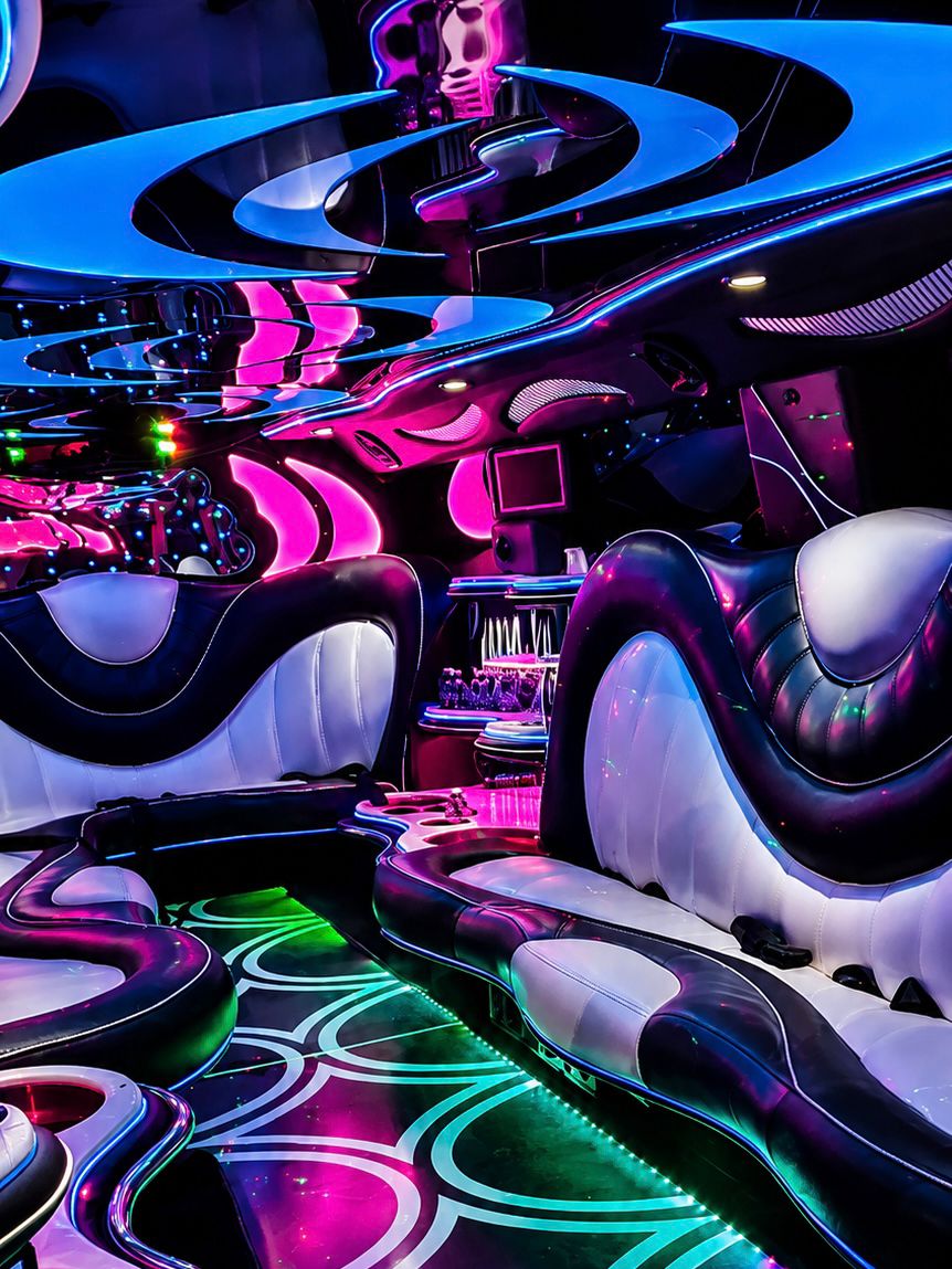 LUXURY LIMOUSINE HIRE ACROSS SYDNEY